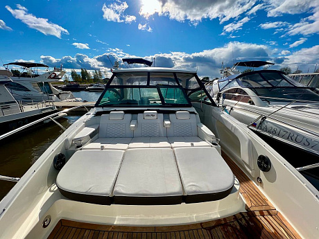 Яхта Sea Ray 320 Sundancer 2019 4