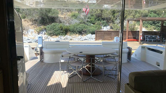 Яхта Ferretti 881 2012 11