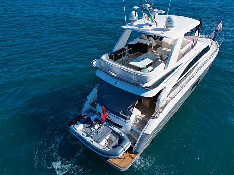 Яхта Princess Flybridge 56 2015 11