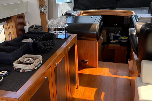 Яхта Sunseeker Predator 74 2010 12