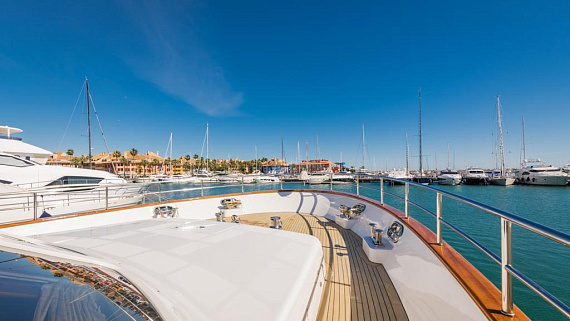 Яхта Benetti Tradition 100 2010 14