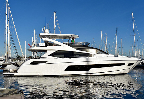 Яхта Sunseeker 75 Yacht 2016 1