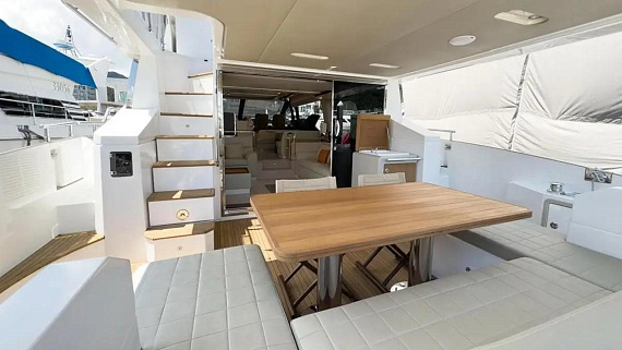 Яхта Azimut 66 2017 8