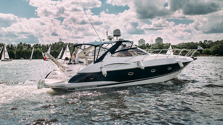 SUNSEEKER CAMARGUE 44