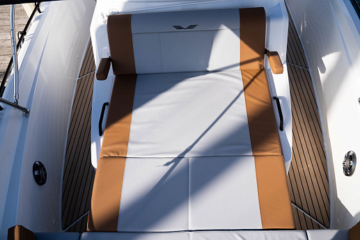 Яхта Beneteau Flyer 9 SPACEdeck  19