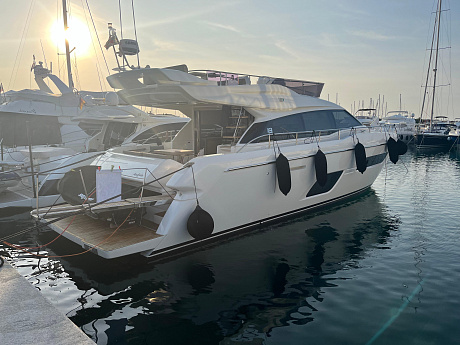 Яхта Ferretti 550 2017 6