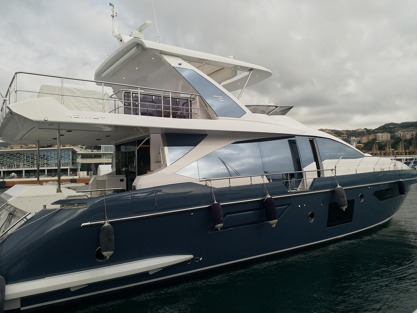 Azimut 72
