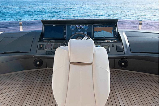 Яхта Princess Flybridge 88 2014 5