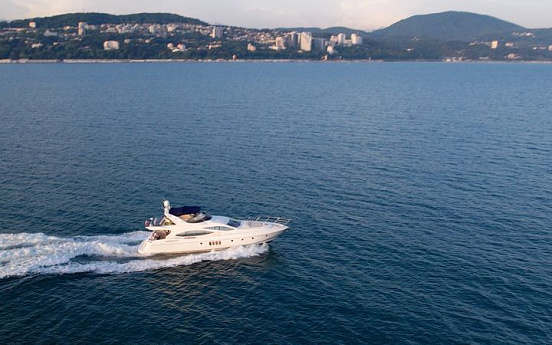 Azimut 68