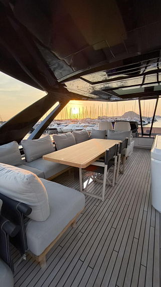Яхта Ferretti 780 2023 8