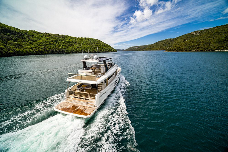 BENETEAU GRAND TRAWLER 62