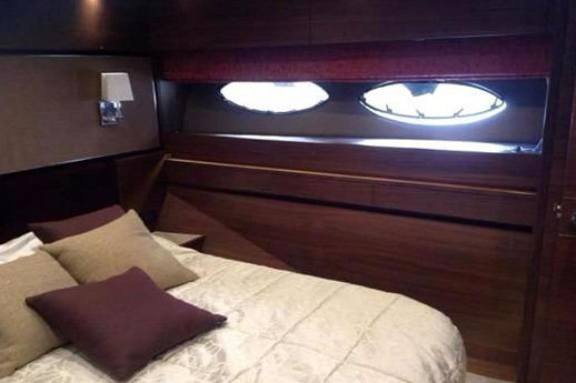 Яхта Princess 88 2015 14