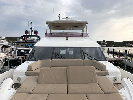Яхта Princess 75 2017 5
