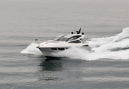 Яхта Sunseeker Predator 57 2017 3