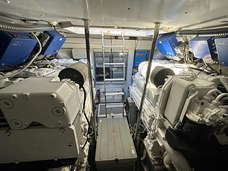Яхта Azimut 62S 2012 5