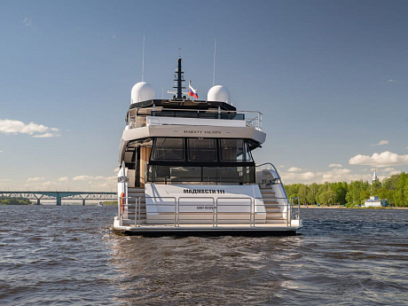 Яхта Majesty 111 2024 2