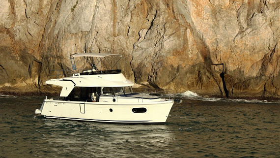 BENETEAU SWIFT TRAWLER 35