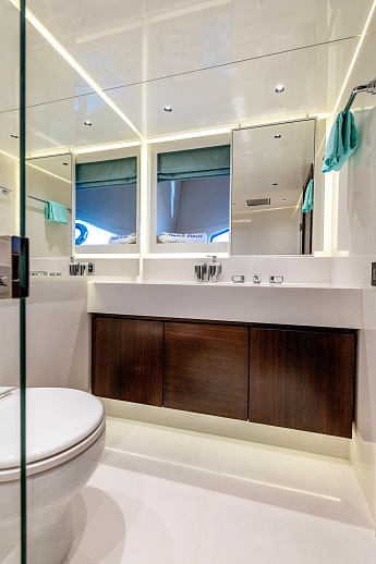 Яхта Sunseeker 90 Ocean 2021 13