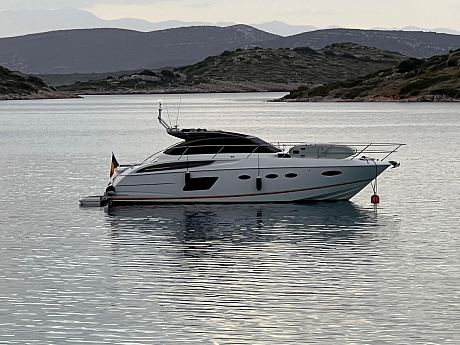 Яхта Princess V48 Open 2016 4