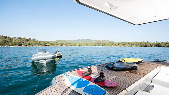 Яхта Princess 35 2015 7