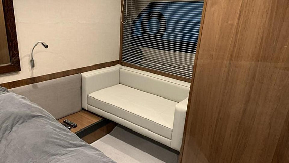 Яхта Princess V52 2014 12