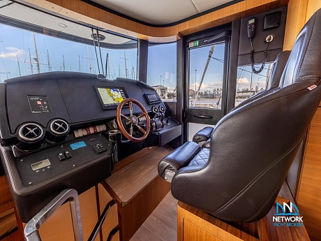 Яхта Absolute NAVETTA 58 2017 4