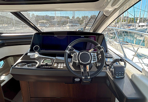 Яхта Sunseeker Predator 55 EVO 2021 10