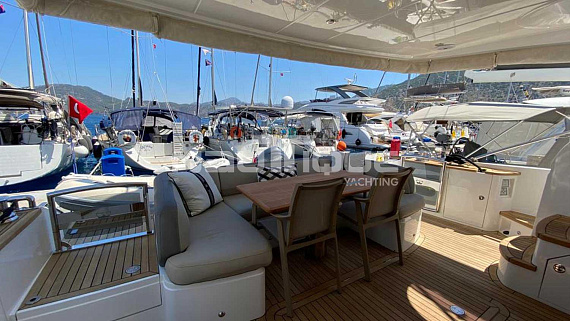 Яхта Princess 60 2016 10
