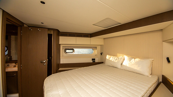 Яхта Azimut Magellano 66 2024 14