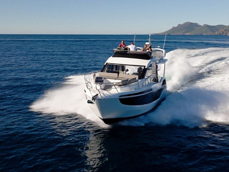 Galeon 480 FLY