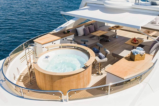 Яхта Sunseeker 131 2014 7