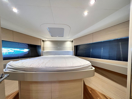 Яхта Princess V50 Open 2021 2