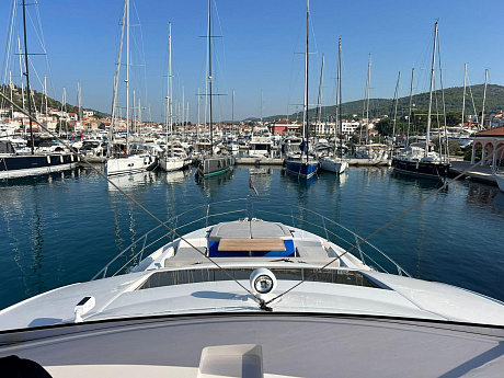 Яхта Sunseeker 74 2019 10