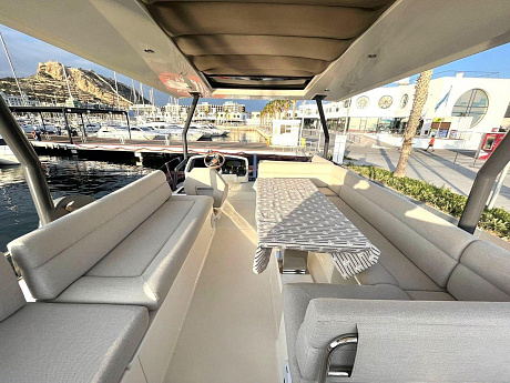 Яхта Beneteau Monte Carlo 52 2022 8