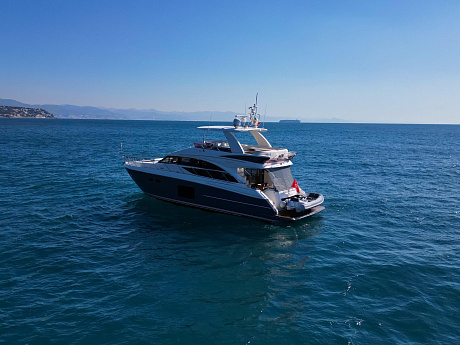 Яхта Princess Flybridge 56 2015 8
