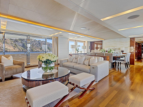 Яхта Princess 40M 2015 13