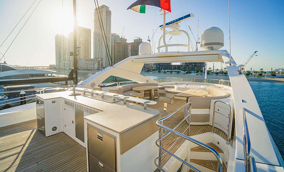 Sunseeker 131 (Lucien)