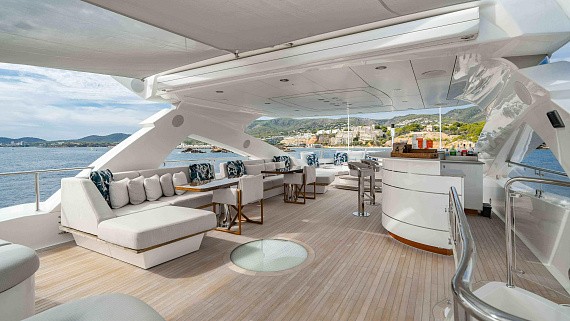 Яхта Sunseeker 131 2016 6