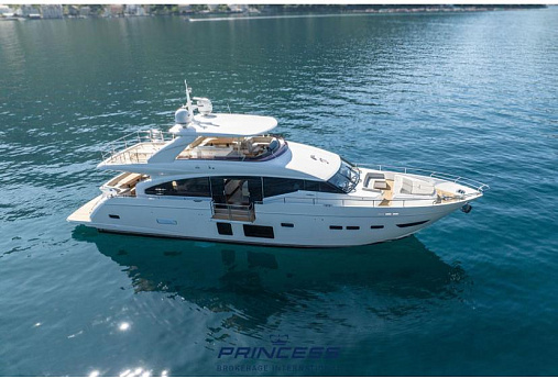 Яхта Princess 88 2019 1