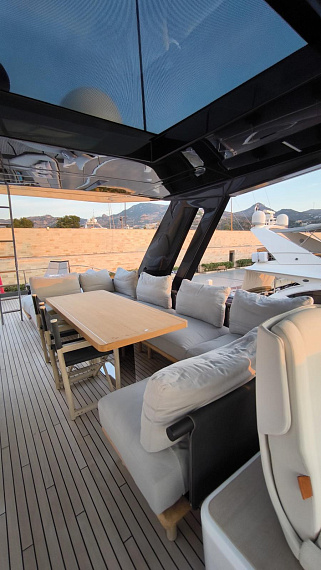 Яхта Ferretti 780 2023 9