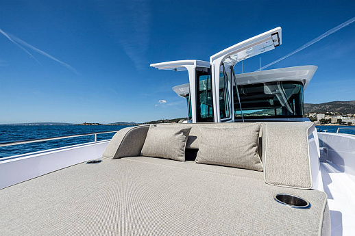 Яхта Axopar 45 XC Cross Cabin  6