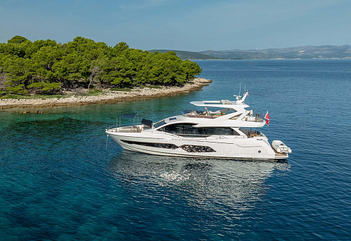 Яхта Sunseeker 76 2020 2