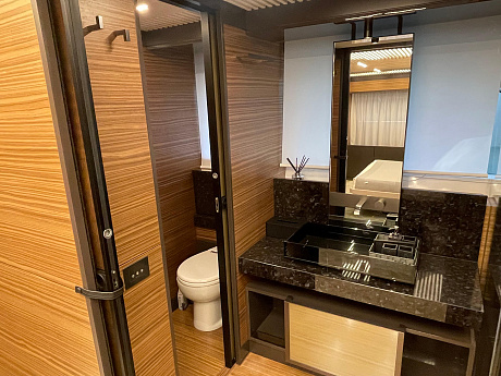 Яхта Ferretti 920 2018 5