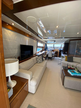 Яхта Princess Flybridge 72 2014 12