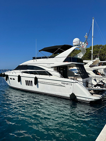 Яхта Princess 62 2010 1