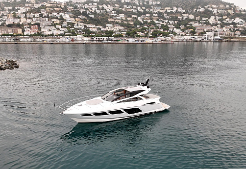 Яхта Sunseeker Predator 57 2017 1