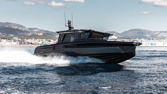 Яхта Brabus Shadow 1200 XC Cross Cabin  1