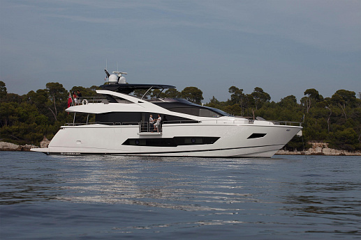 Яхта Sunseeker 86 2016 5