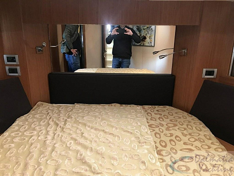 Яхта Ferretti 592 2010 9