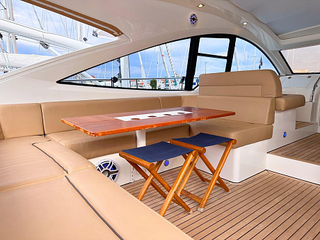 Яхта Fairline Targa 48 Open 2014 12